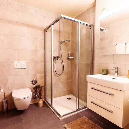 Cozy 50 M2 For 4 People - Parking - Balcony * Epalinges
