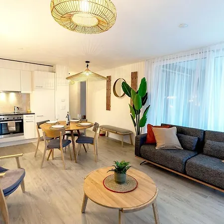 Cozy 50 M2 For 4 People - Parking - Balcony * Epalinges